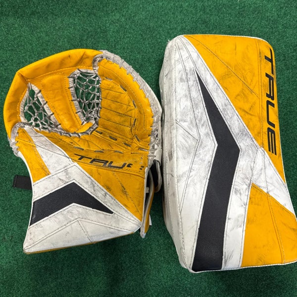 White Yellow & Black Intermediate True Catalyst 7x3 Goalie Glove & Blocker Set Regular (Used)