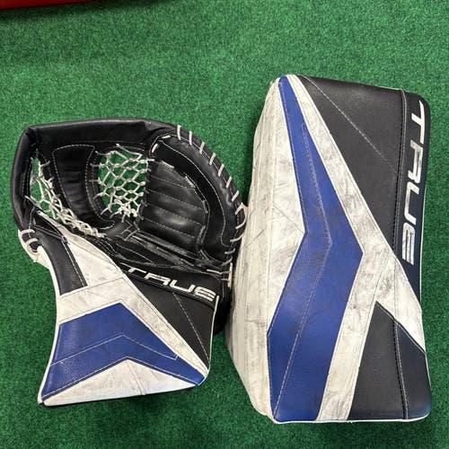 White Black & Blue Intermediate True Catalyst 7x3 Goalie Glove & Blocker Set Regular (Used)