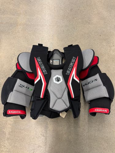 Intermediate Small Vaughn Ventus Slr3 Pro Carbon Goalie Chest Protector (Used)