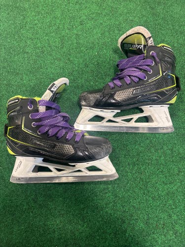Intermediate Bauer GSX Hockey Goalie Skates (Extra Wide) Size 4.5 (Used)