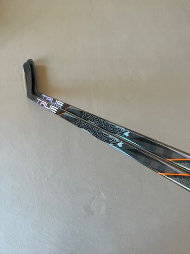 *2 Pack* of New 65 Flex T27 Senior True HZRDUS 9x4 Right Handed Hockey Sticks