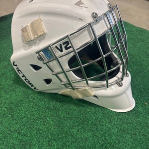 White Victory V2 Goalie Mask (Used) | Junior (50-55cm)
