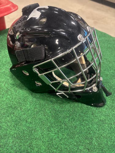 Black Senior Bauer Profile 950 Goalie Mask (Used)