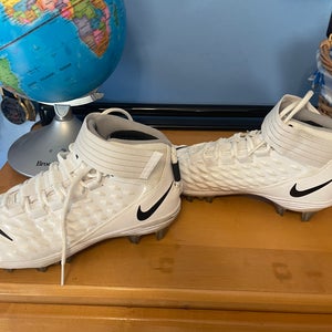 Unisex 7Y (Big Kids / Youth) Nike force savage pro (Used)