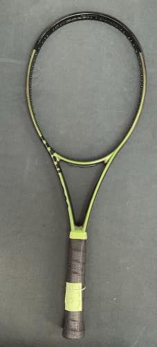 Wilson Steam 99 16x18 Pro Stock Blade V8 Cosmetic 4 3/8