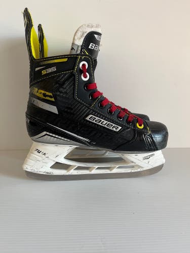 Used Size 4 D Intermediate Bauer Supreme S35 Hockey Skates