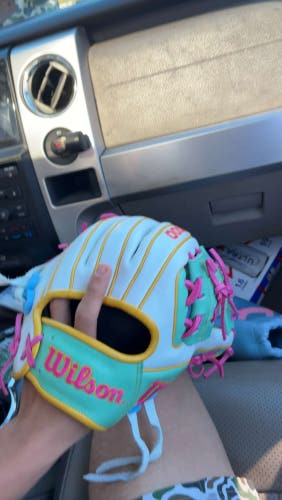 2025 Wilson A2000 1786 RH Infield Baseball Glove 11.5" (New) Better baseball exclusive Vitamin SD