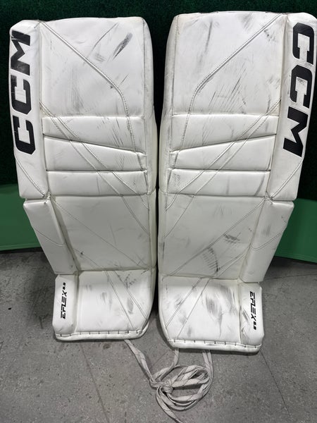 White Intermediate CCM Eflex 6.9 Goalie Leg Pads (Used) | 31"+1"