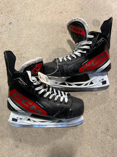 CCM JetSpeed FT670 Hockey Skates | Size 5 (Wide)