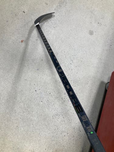 Junior CCM Ribcor Trigger 6 Pro Hockey Stick | LH P29