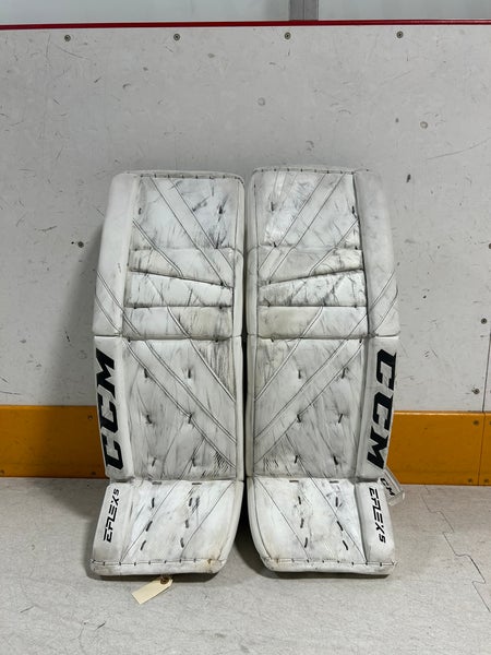 34" CCM EFlex 5 Goalie Leg Pads