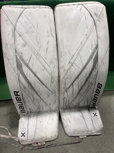 White Bauer Vapor X5 Pro Goalie Leg Pads (Used) | Senior Large (35+)