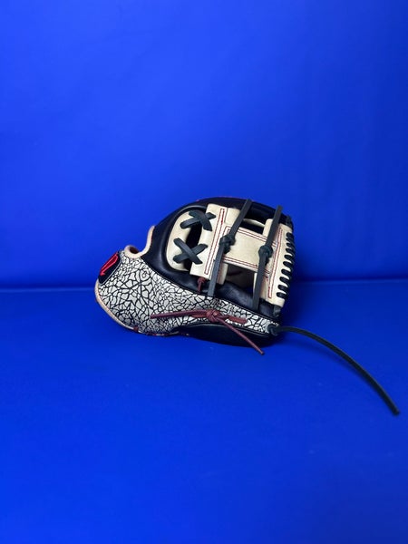 Marucci Capitol Series RH Infield Baseball Glove 11.5" (Used)