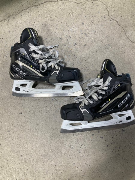 Senior CCM Tacks AS-V Hockey Goalie Skates | Size 8