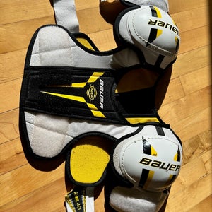 Medium Youth Bauer Shoulder Pads (Used)
