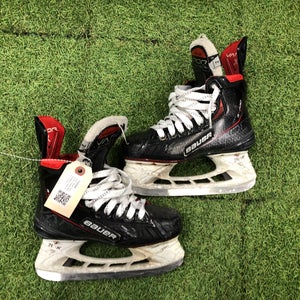 Junior Bauer Vapor 3X Pro Hockey Skates Regular Width Size 2.0 (Used)