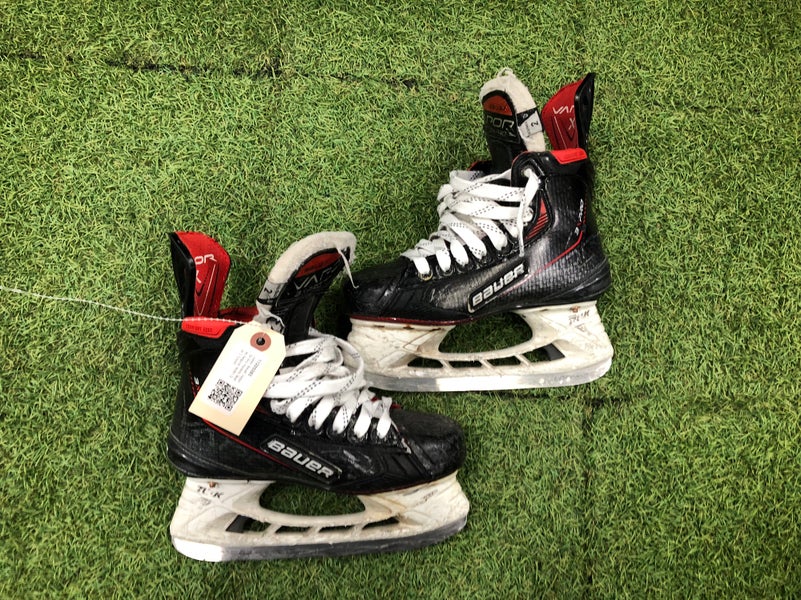 Junior Bauer Vapor 3X Pro Hockey Skates Regular Width Size 2 (Used)