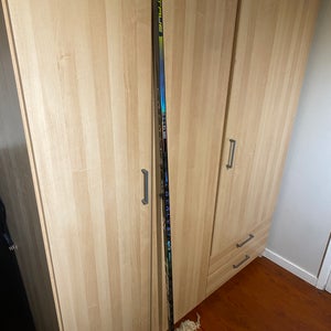 Senior True Catalyst 9X3 Right Handed Hockey Stick T92.5 75 Flex (Used)