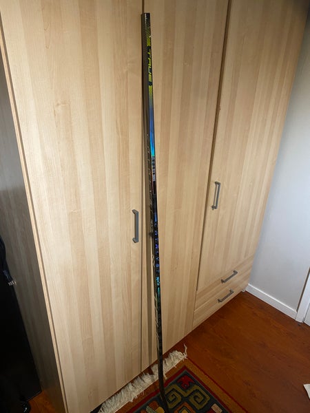 Senior True Catalyst 9X3 Right Handed Hockey Stick T92.5 75 Flex (Used)