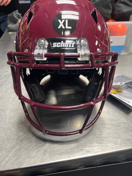 Youth Extra Large Schutt Vengeance A11 Helmet (New)
