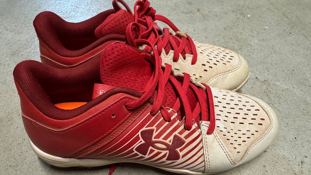Men's Size 7.5 Under Armour Cleats (Used)