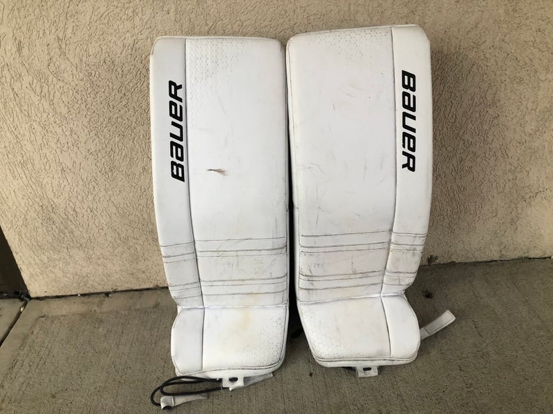 White Medium Junior Bauer GSX Goalie Leg Pads (Used)