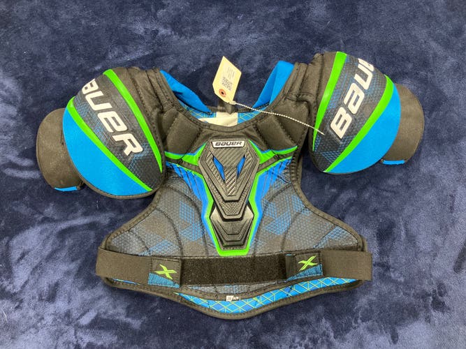 Medium Junior Bauer bauer x Shoulder Pads (Used)