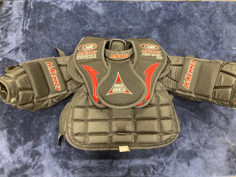 Intermediate Large Mckenney Pro Spec 170 Goalie Chest Protector (Used)