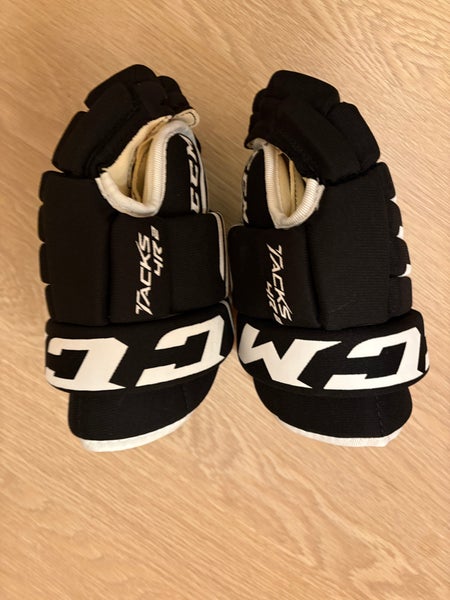 CCM Tacks 4R2 Gloves 11" (New)