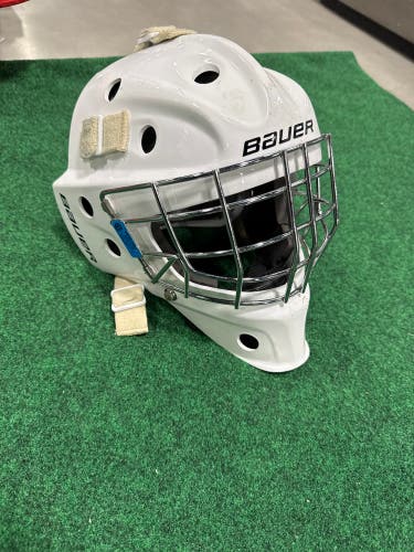 White Bauer 930 Goalie Mask (Used) | (Youth) 6 1/8 - 7 3/4