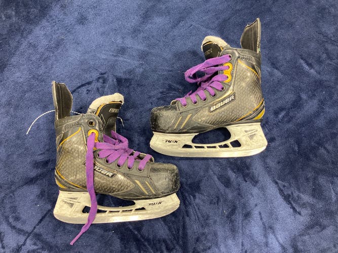 Youth Bauer Supreme One.9 Hockey Skates Regular Width 12 (Used)