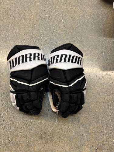 Junior Warrior Alpha LX 20 Gloves 12" (Used)