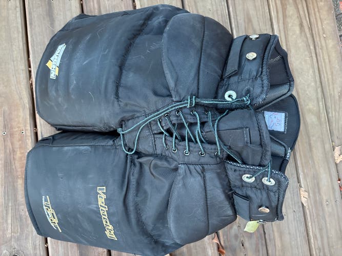 Large Vaughn Goalie Pants (Used) senior velocity 7500