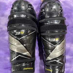 Junior Bauer Supreme 3S Pro Shin Pads 11" (Used)