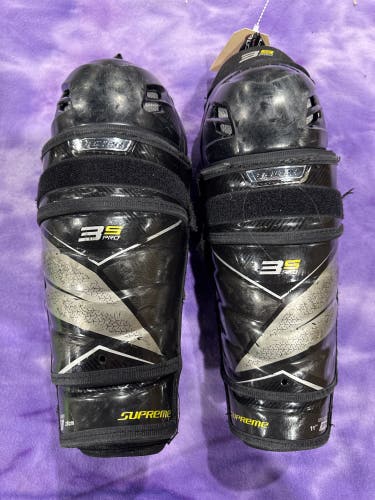 Junior Bauer Supreme 3S Pro Shin Pads 11" (Used)