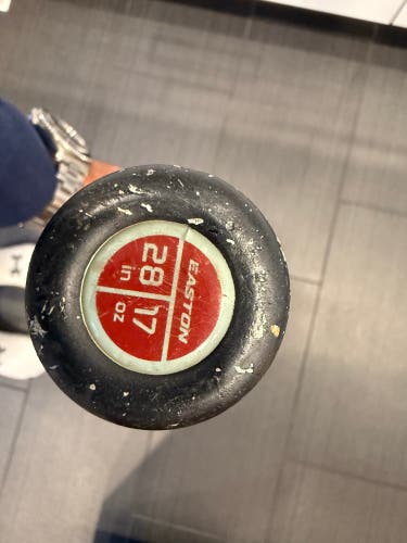 2022 Easton Quantum Alloy USABat Certified Bat (-11) 17 oz 28" (Used)