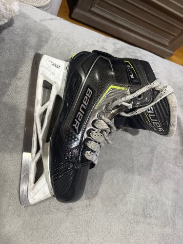 2021 Bauer Elite Hockey Goalie Skates Regular Width 6.5 (Used)