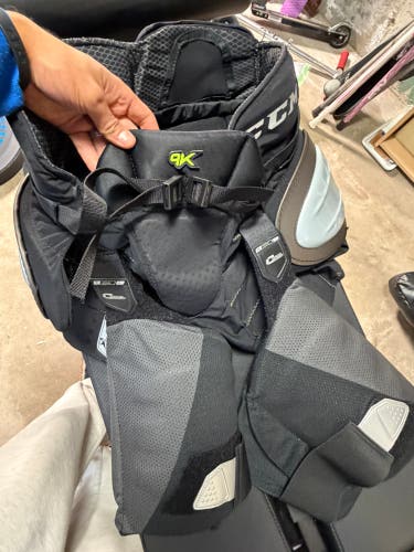 Large CCM 9K Pro Girdle (Used)