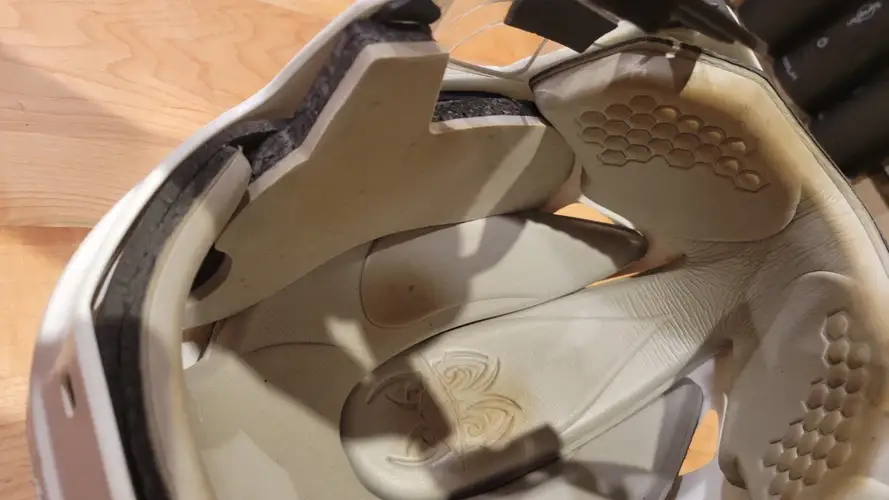 Game Worn Laredo Bucks CHL Mission M1 Pro Hockey Helmet Size Large