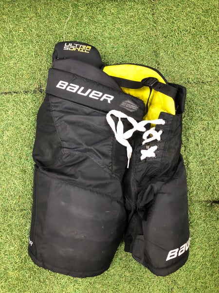 Black Youth Large Bauer Supreme Ultrasonic Hockey Pants (Used)