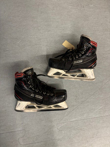 Senior Bauer X900 Hockey Goalie Skates Regular Width 8 (Used)