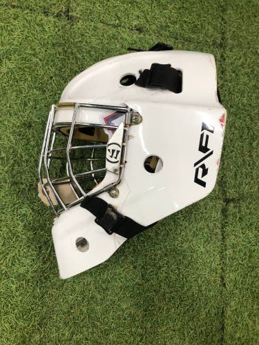 Junior Warrior R/F1 Goalie Mask (Used)