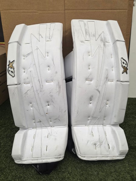 White 29" Intermediate Brian's NetZero 2 Goalie Leg Pads (Used)