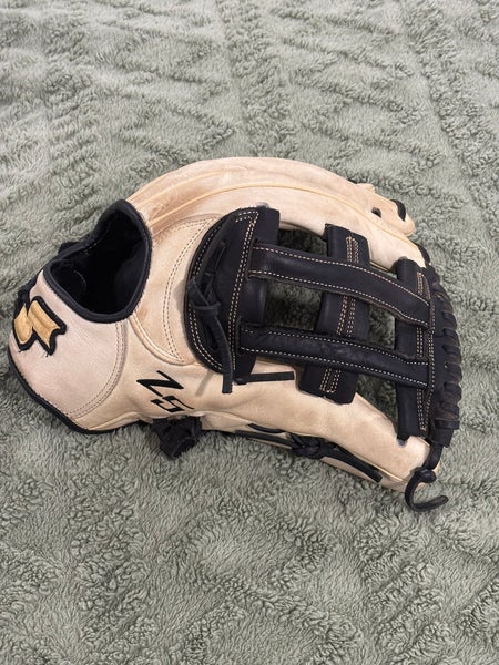 SSK Z5 RH Outfield Baseball Glove 12.5" (Used)