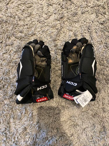 CCM Tacks AS-V Pro Gloves 14" (New)