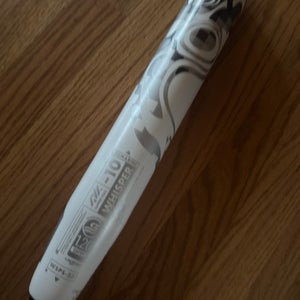 2023 DeMarini Whisper Composite Bat (-10) 21 oz 31" (Used)