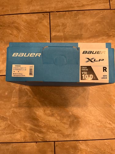 Bauer XLP Hockey Skates Regular Width 10 (New)