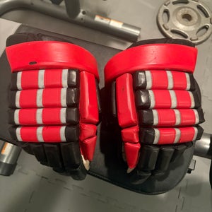 Reebok Gloves 14" (Used)