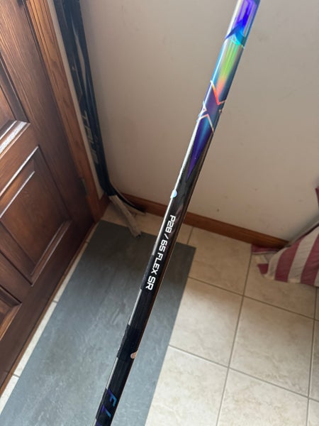 Senior Bauer Vapor FlyLite Left Hand Hockey Stick P28 65 Flex (New)