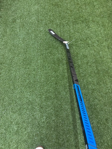 Intermediate Bauer Nexus League Hockey Stick Left Hand P88 65 Flex Pro Stock